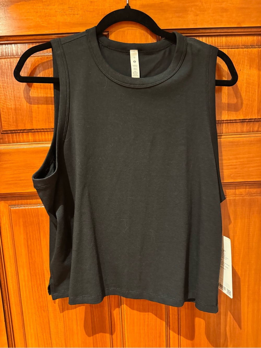lululemon athletica Black Cropped Muscle Tank Top